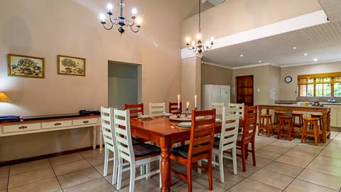 Self-Catering Farmhouse | 10 Sleeper | Misty Mountain