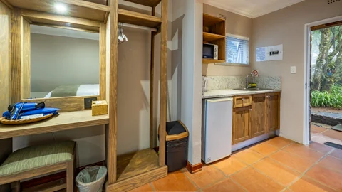 General Accommodation | Misty Mountain